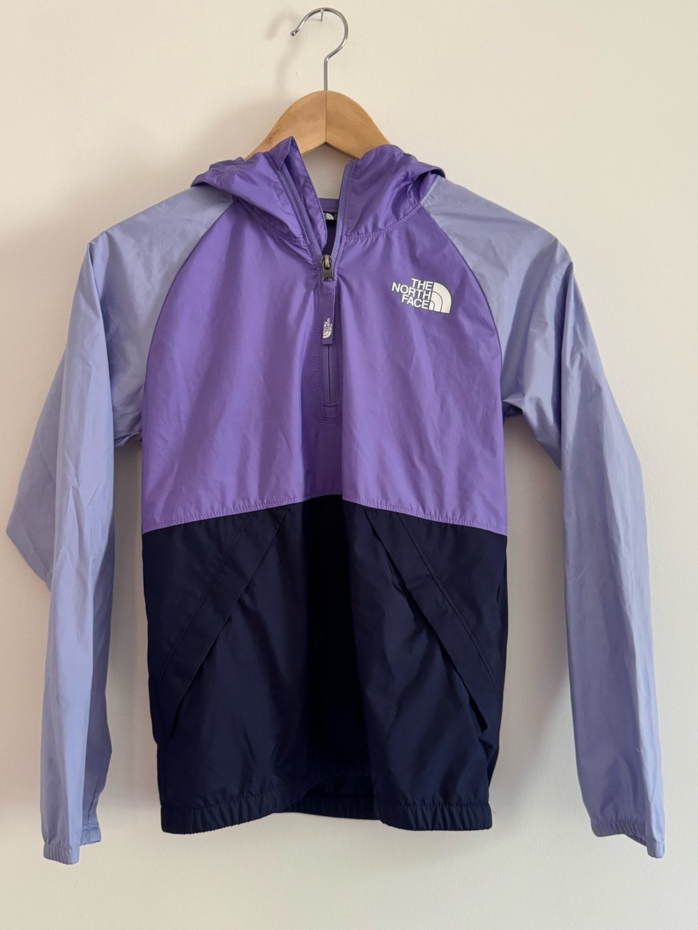 The North Face Girls WindWall Hooded Windbreaker - Size 10-12